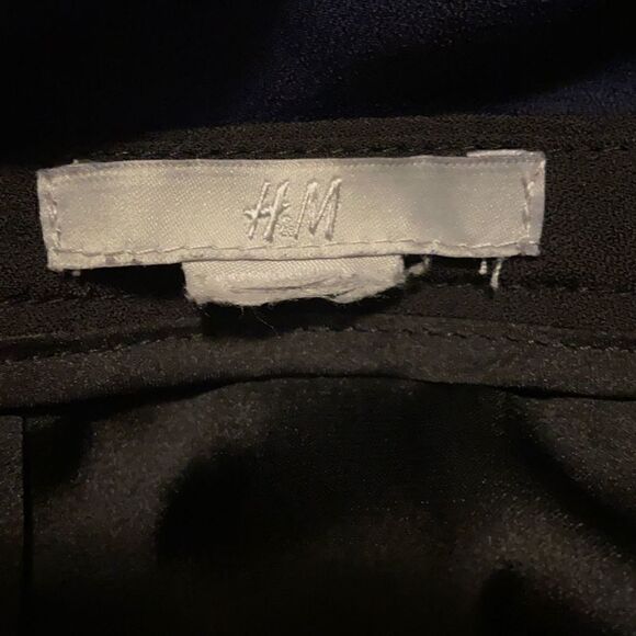 H&M Skirt - Picture 4 of 6